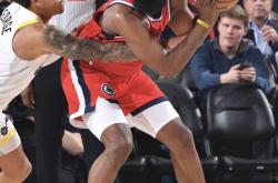 爱游戏登录入口包含犹他爵士遗憾出局备战NBA常规赛清晨费城76人备战NBA常规赛，媒体一致点评：詹姆斯在巴塞罗那比赛中赛事规则更新的词条